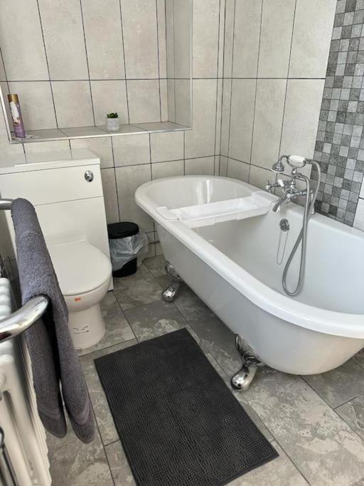 Apartament A Luxuary Get-Away Huddersfield Zewnętrze zdjęcie